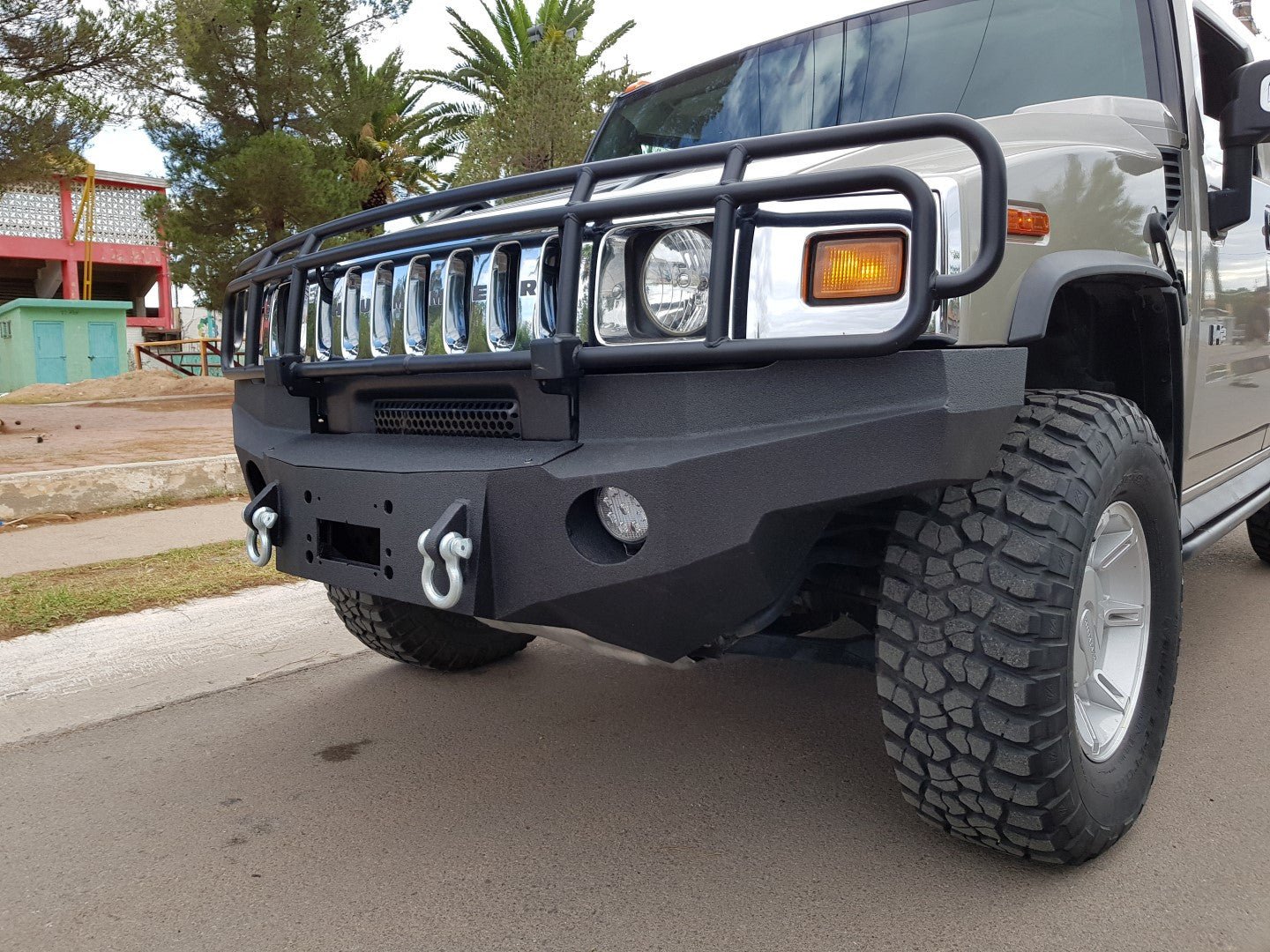 Hummer h2 store front bumper cover